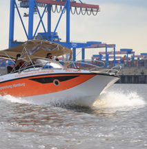 Motorboot Ausbildungstörn in Hamburg